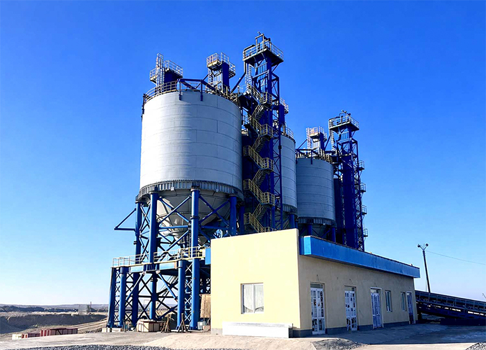 Large Bolted Steel Silo