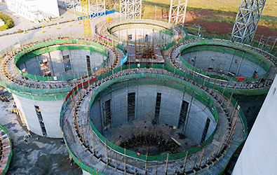 Construction of concrete silo synovial membrane
