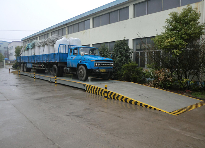 Electronic truck scale weighing system