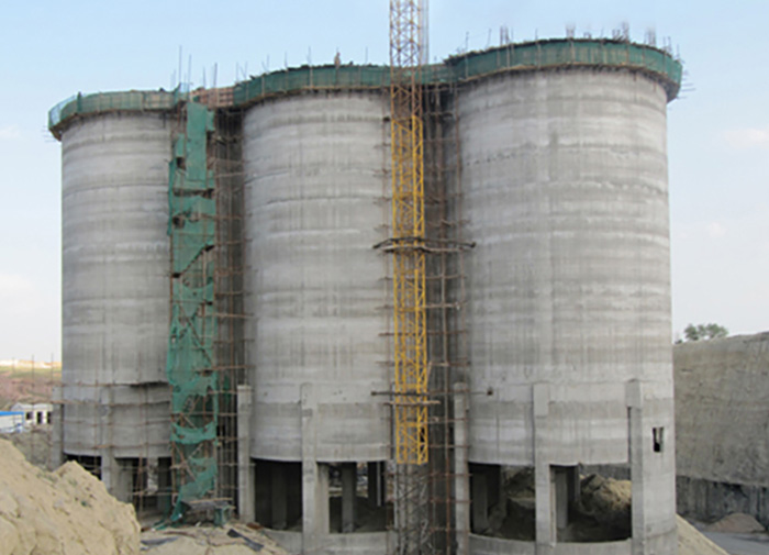 Concrete silo