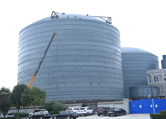 Large welded steel silo