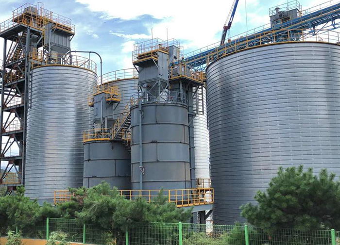 Ore powder steel silo