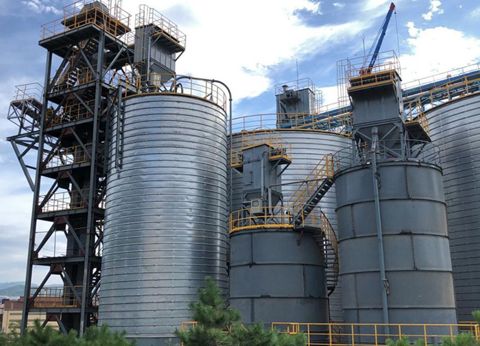 Ore powder steel silo