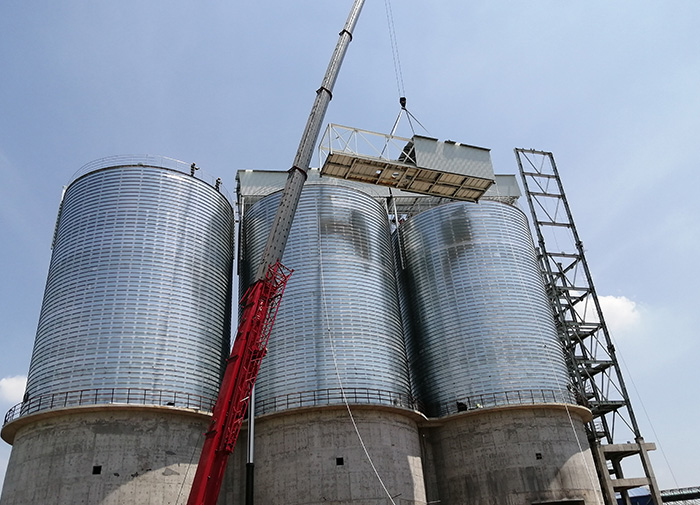 Spiral steel silo